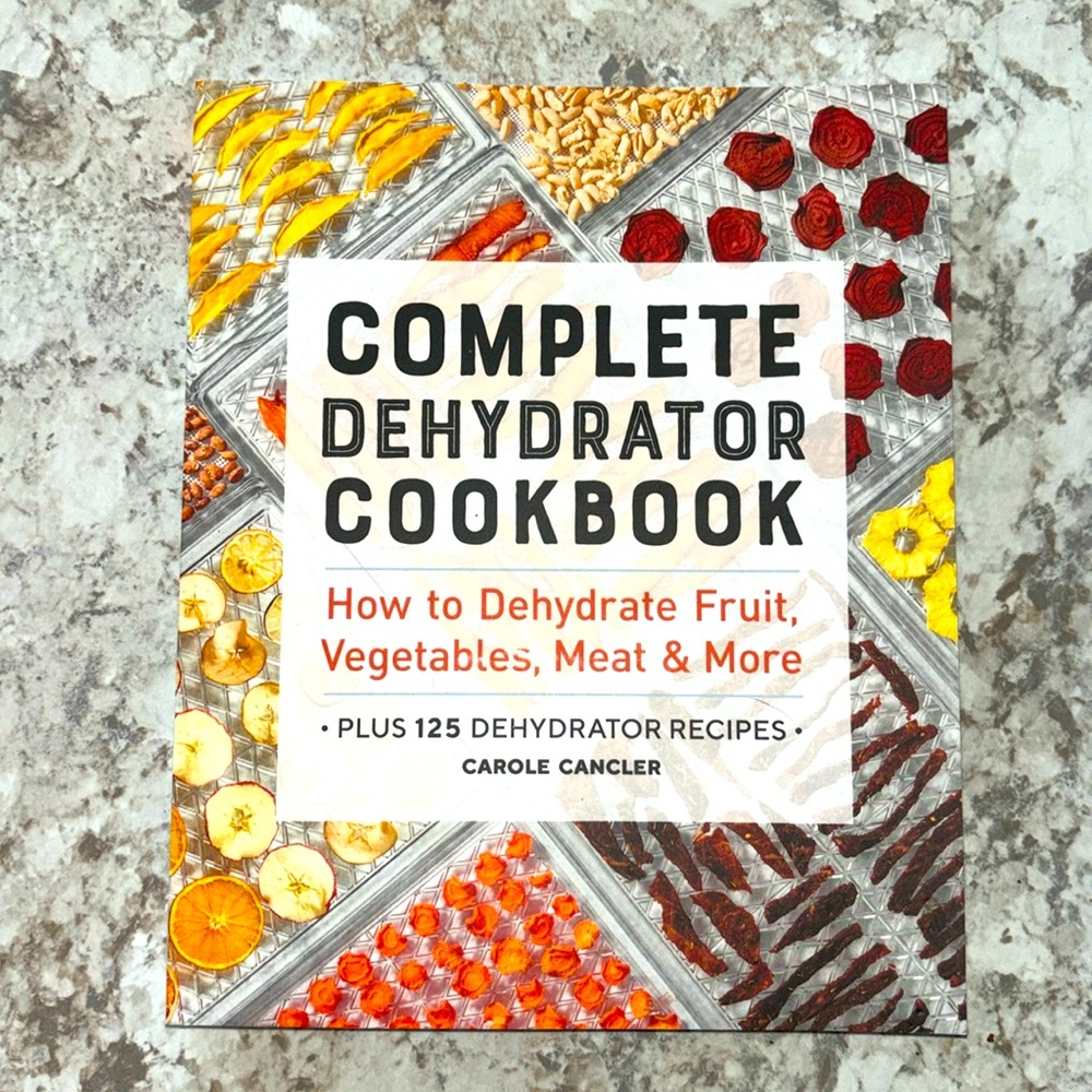 Dehydrator Cookbook. BRAND NEW